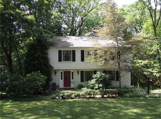 1260 Rolling Meadow Rd, Pittsburgh, PA 15241