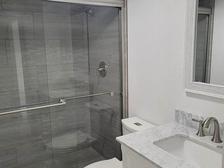 617 Thayer Dr — Photo 9