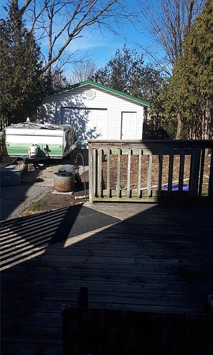2nd image of 9 4th Ave