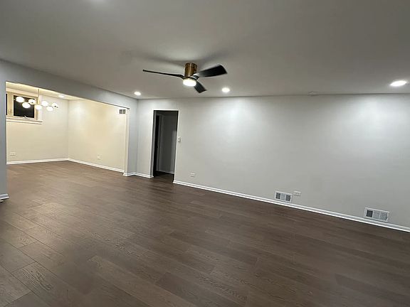 4th image of 7924 W Higgins Rd #2