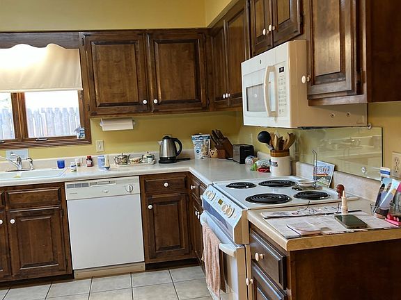 3rd image of 2917 Bermuda Dr