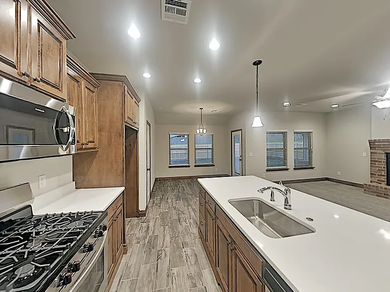 7046 Richardson Ct — Photo 6