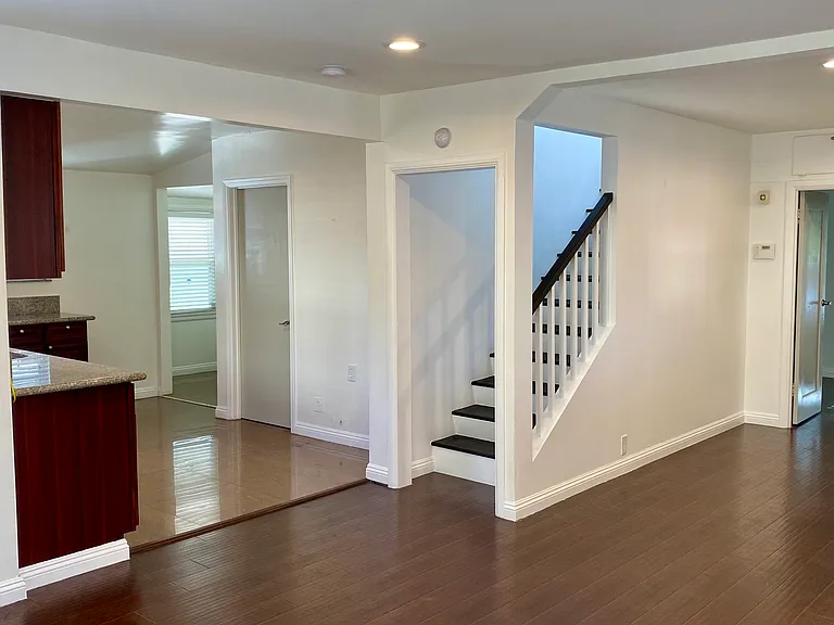 220 E Hellman Ave — Photo 9