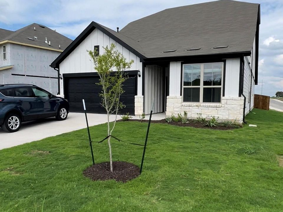 1st image of 237 Sand Lily Ln