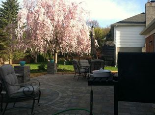 6852 Vachon Dr, Bloomfield Hills, MI 48301