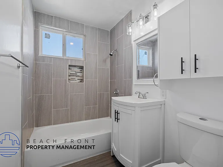 1855 Stanley Ave — Photo 11