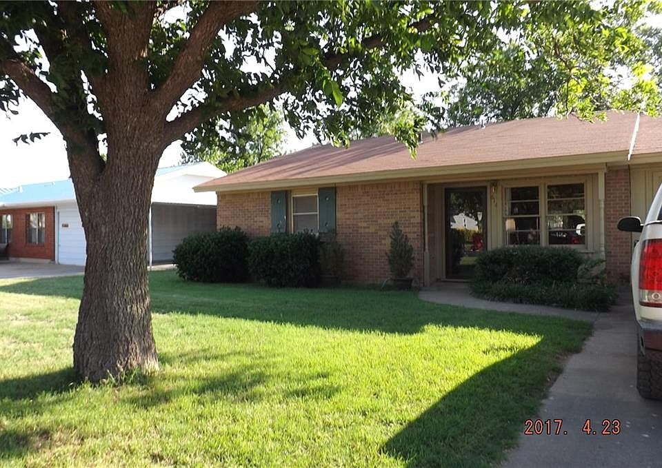 1st image of 614 NW Avenue I