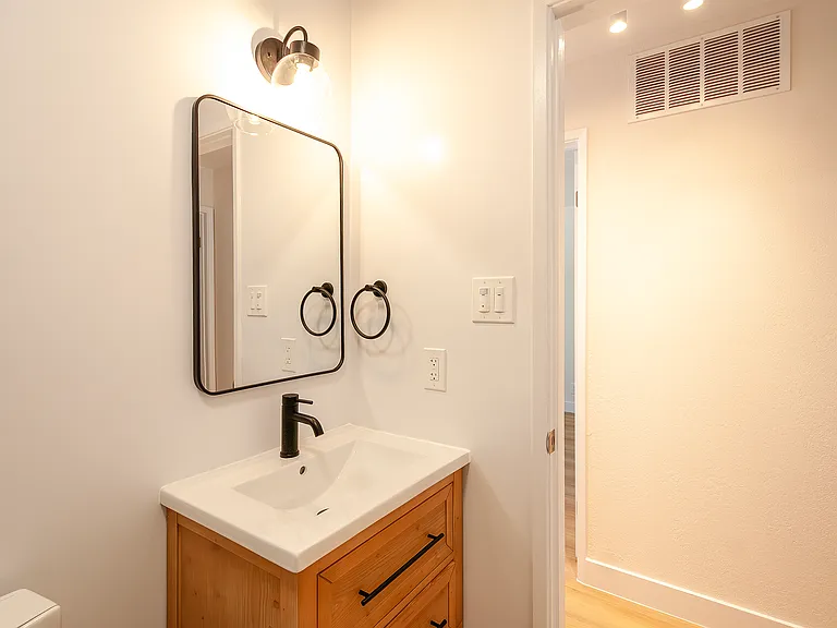235 Ashley Cir — Photo 21