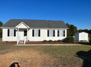 198 Old Roberts Rd, Benson, NC 27504