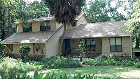 1st image of 884 Maderia Cir
