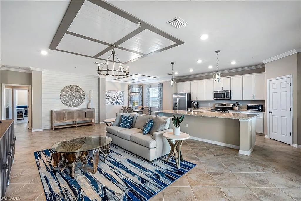2 bed, 2.0 bath, 2110 sqft, $8,800 — Photo 1