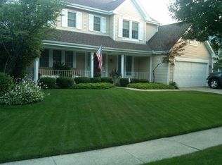 657 Heather Ln, Bartlett, IL 60103