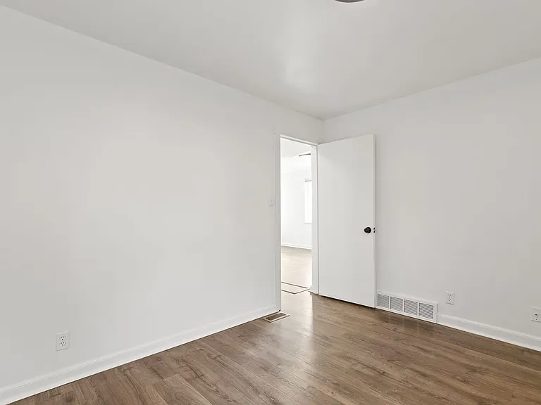 1, 2, and 3 Bed Townhome Style Homes Close to Sloan's Lake, Panorama Park!! — Photo 15