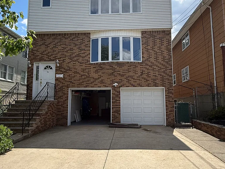 16 Wilson Ave #2 — Photo 1
