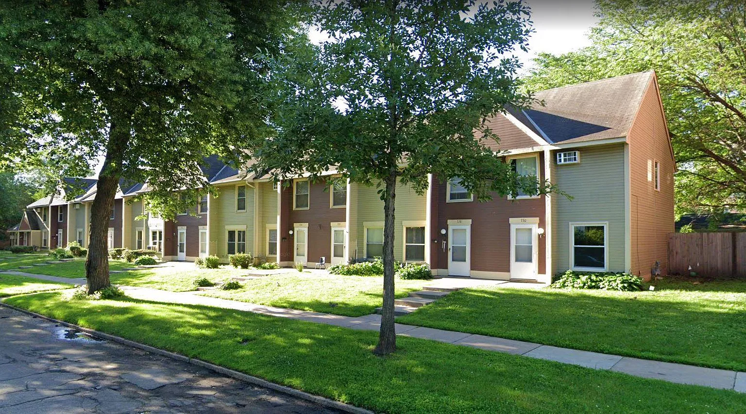 2 bed, 1200 sqft, $1,695 — Photo 1