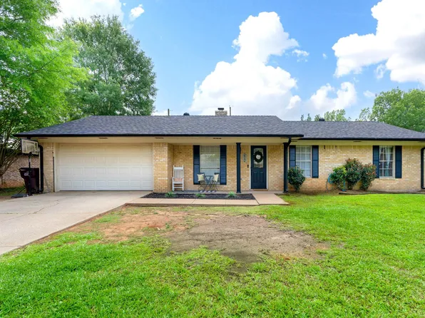 212 Longmont St, Hallsville, TX 75650