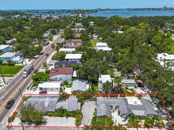 1761 Siesta Dr #&-1760, Sarasota, FL 34239