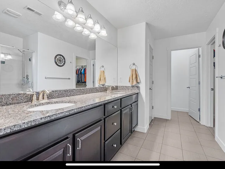145 W 750 S — Photo 18