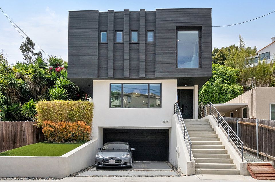 1st image of 3218 Ibis St
