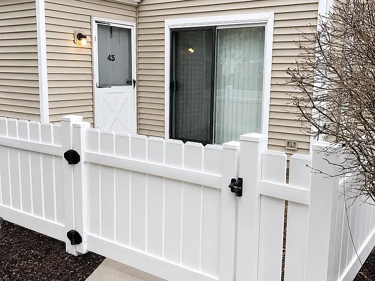43 Deerberry Ln — Photo 1