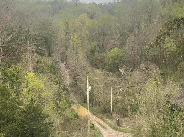 952 Stokes Valley Way, Parrottsville, TN 37843