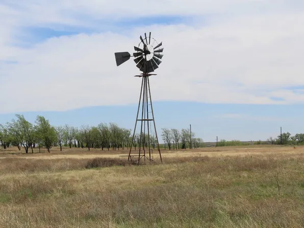 County Road 174 & Cres #230, Laverne, OK 73848