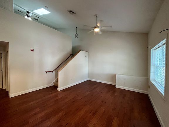 5th image of 189 Dartmouth St APT 2