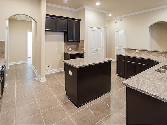 4th image of 25915 S Lakefair Dr