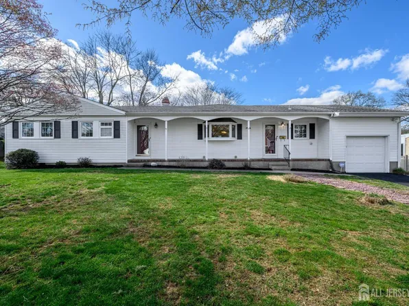 14 Temple Ter, Lawrence Township, NJ 08648