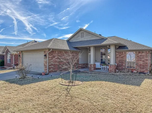 2200 SE 8th St, Moore, OK 73160