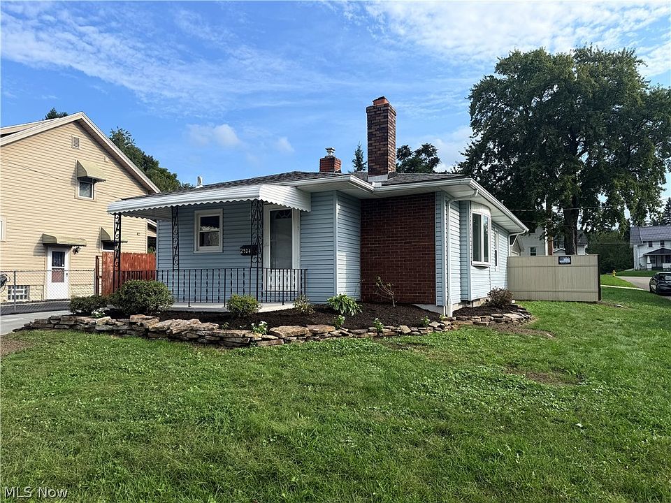 1st image of 2524 Albrecht Ave