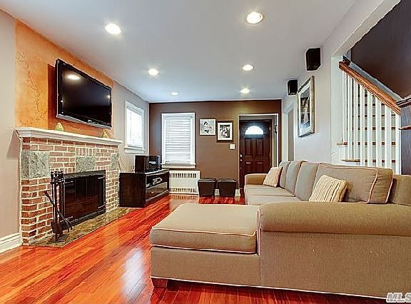 3rd image of 865 Gabriel Ave