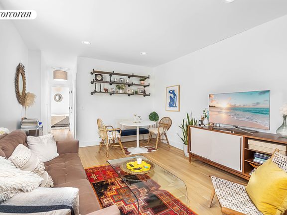 4th image of 355 Saint Johns Pl APT 4D