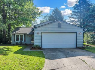 8217 Ontario Ln, Indianapolis, IN 46268