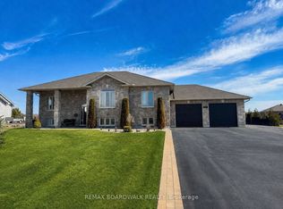 3421 Summerbreeze Dr, Ottawa, ON K0A 2W0
