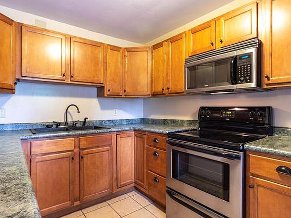 5th image of 1500 Luttrell St APT 6