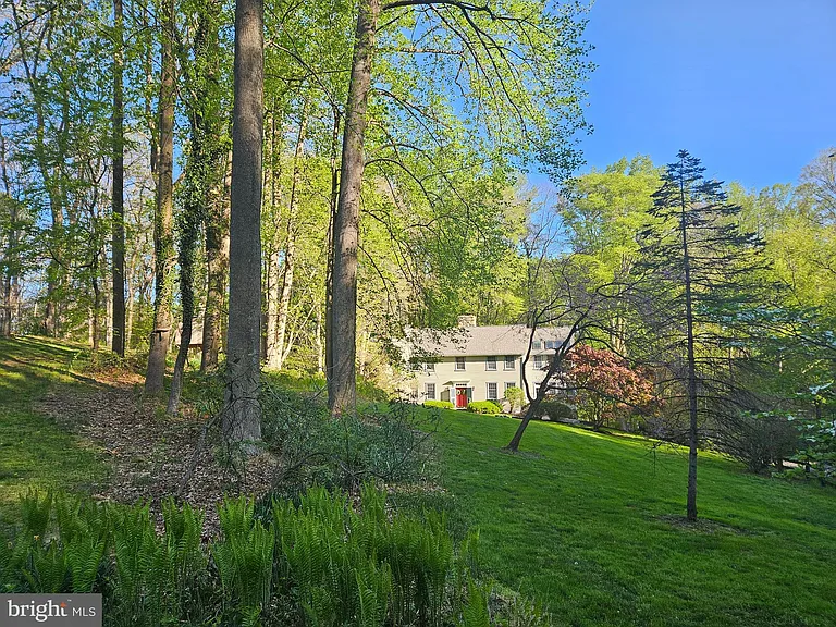 14 Barberry Ln — Photo 1