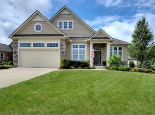 162 Knightsbridge Cir, Broadview Heights, OH 44147