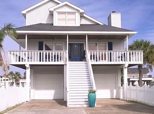 1414 Palmetto Dr, Tiki Island, TX 77554