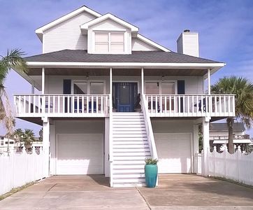 1414 Palmetto Dr, Tiki Island, TX, 77554