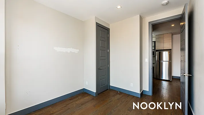 Rented by Nooklyn NYC LLC | media 25