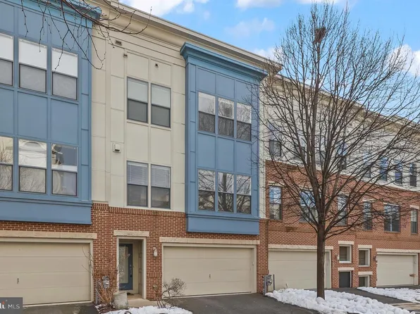 12133 Tribune St, Fairfax, VA 22033