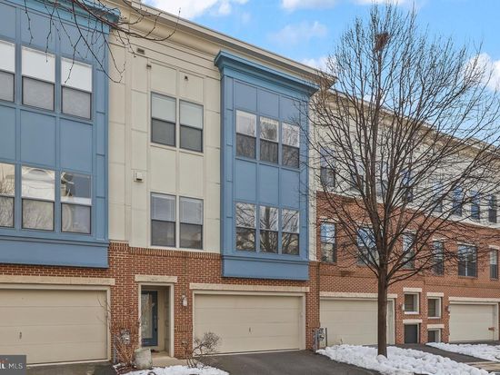 12133 Tribune St, Fairfax, VA 22033