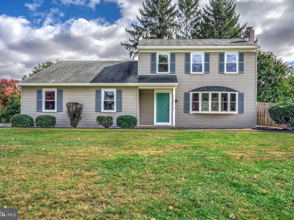 17 Grebill Ct, Ephrata, PA 17522