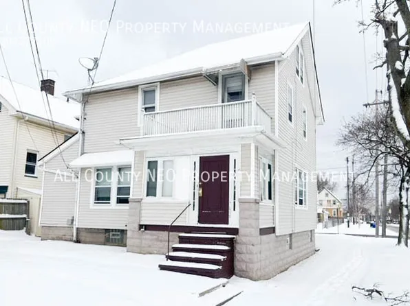 3348 W 100th St, Cleveland, OH 44111