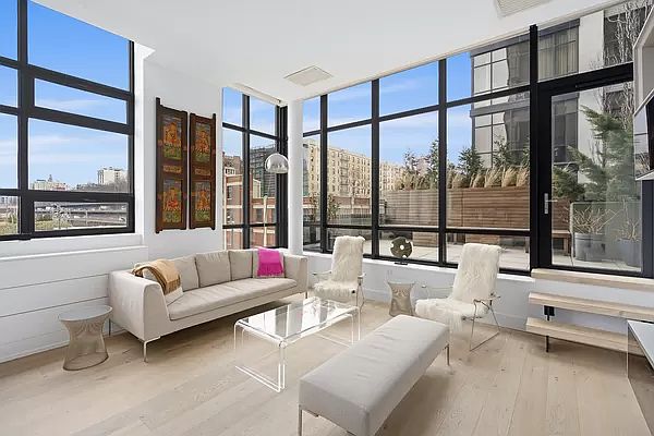 1st image of 360 Furman St APT 325