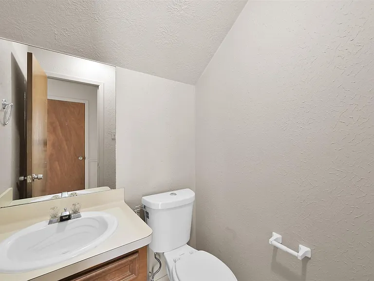 1603 Hazelwood St #B — Photo 13