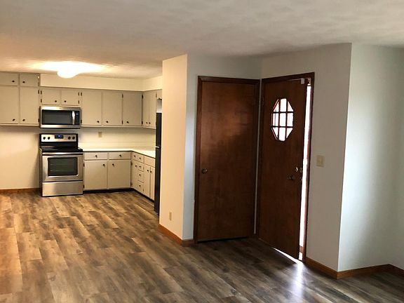 4th image of 1120 E 6th St