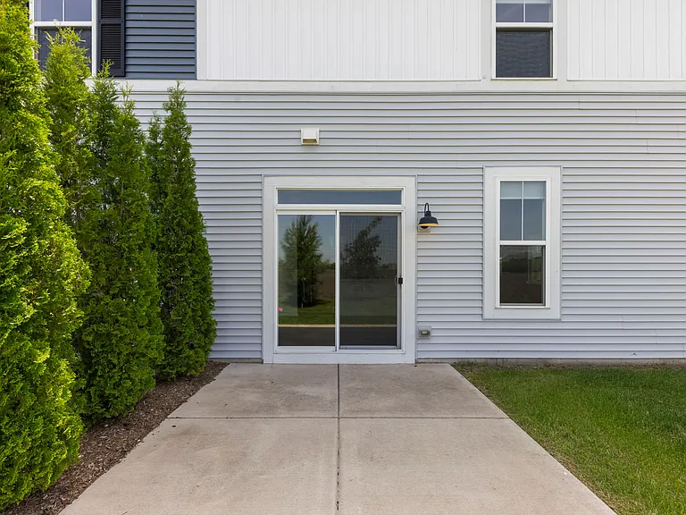 4184 Calder Ln — Photo 24