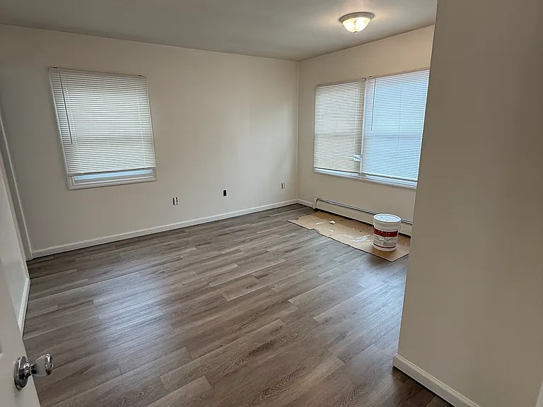 402 Carlisa Dr — Photo 5